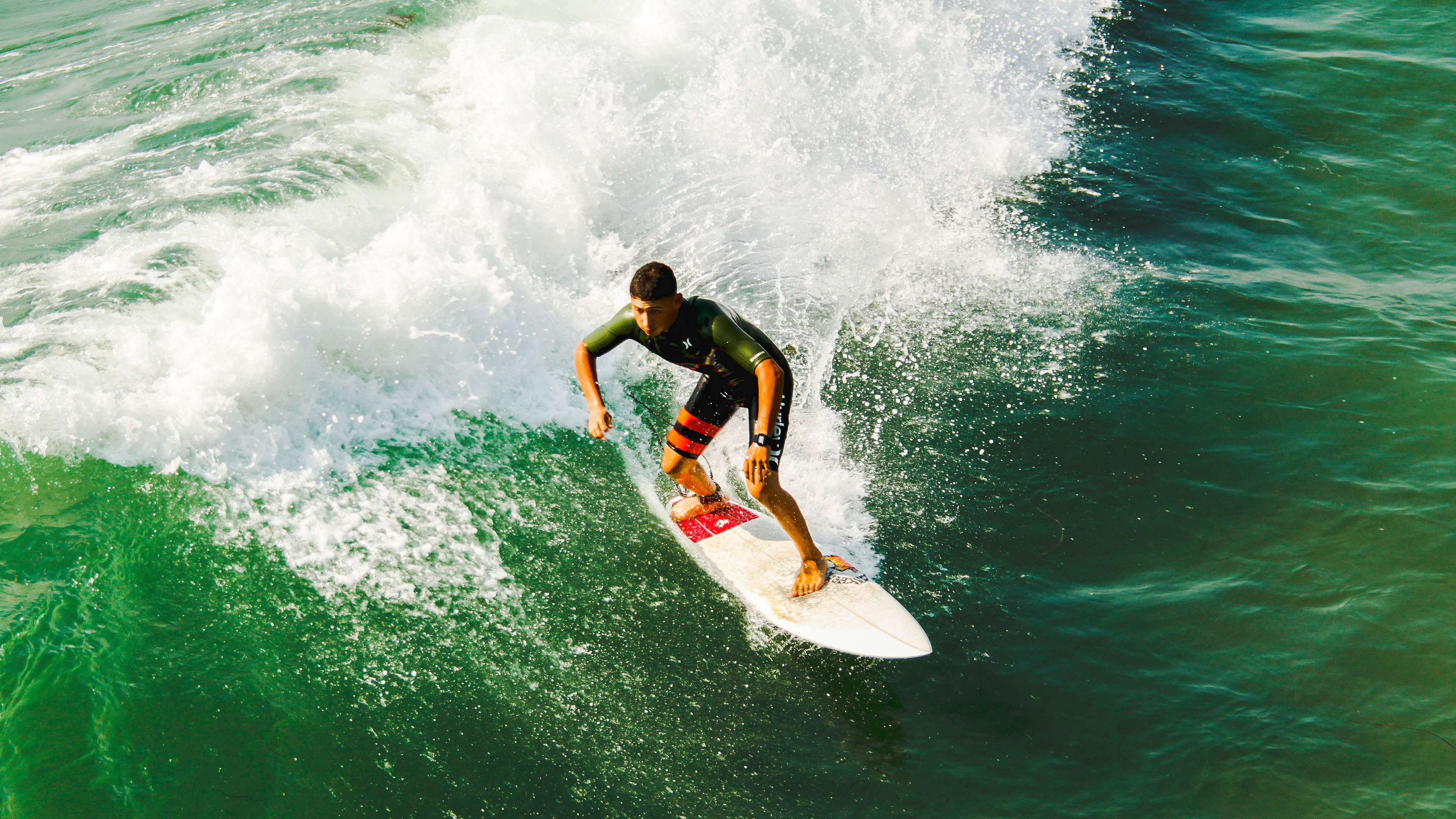 自由泳个人赛吉尔吉斯斯坦新星异军突起，自由泳国际比赛视频